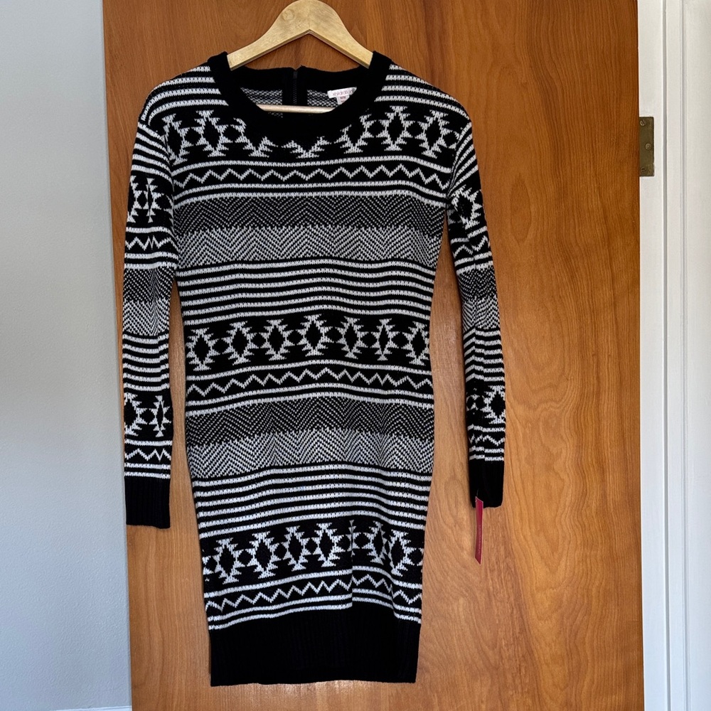 NWT Black and White Patterned Sweater Dress